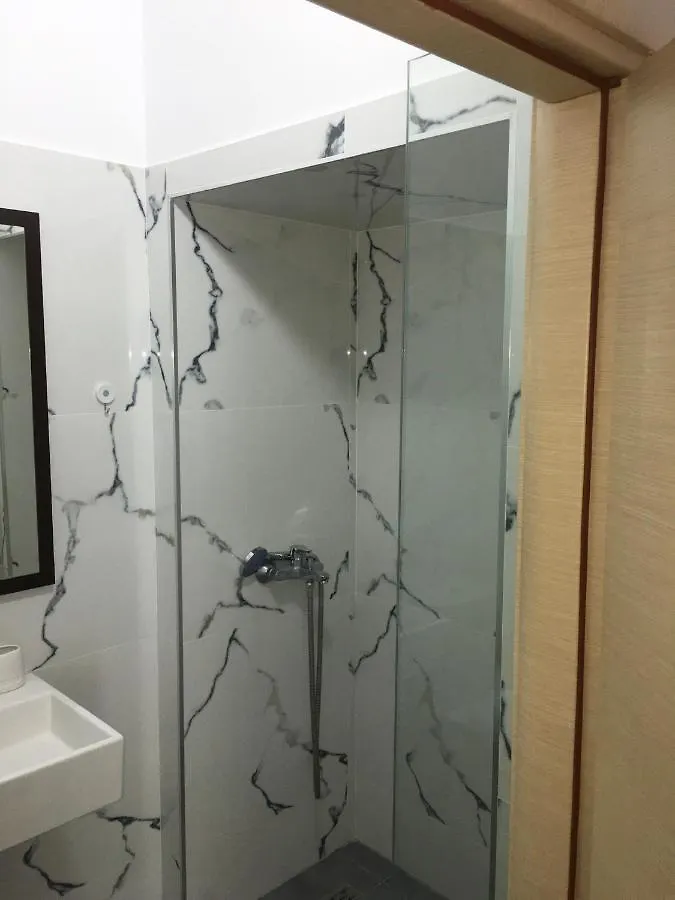 Lr Apartments Sarandë Albania