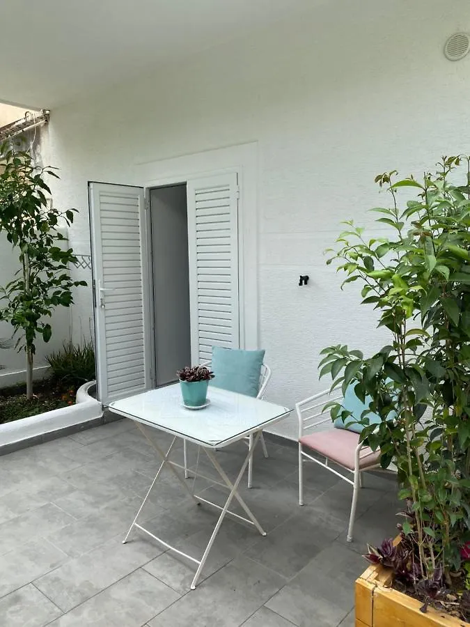 Lr Apartments Sarandë Albania