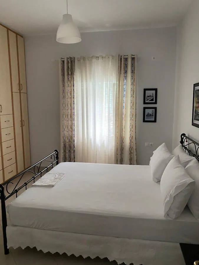 Lr Apartments Sarandë