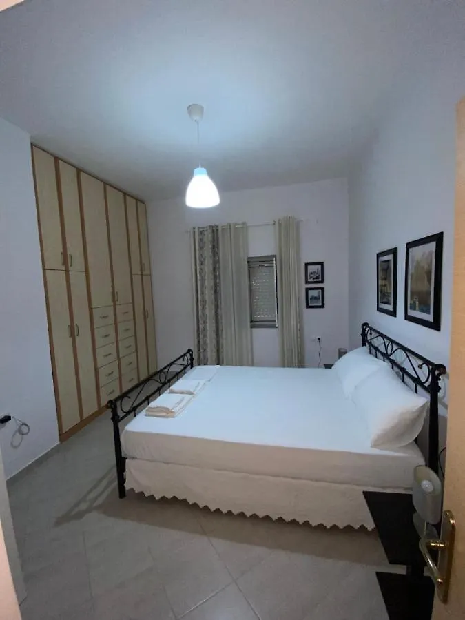 Lr Apartments Sarande